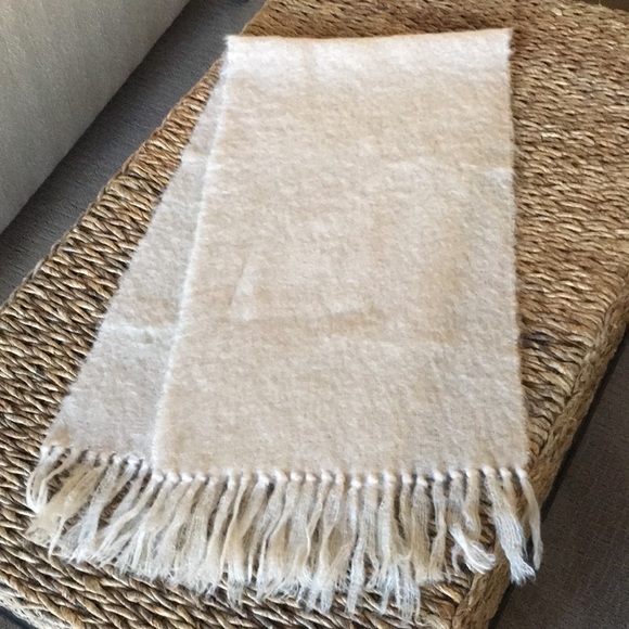 Royal Scot wrap. Mohair/wool. Cream. 60” x 17 1/2” - Picture 3 of 3